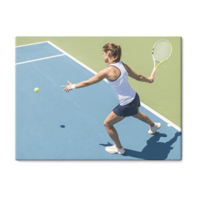 kobieta-grajaca-w-tenisa