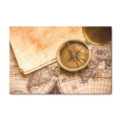 kompas-i-stare-mapy