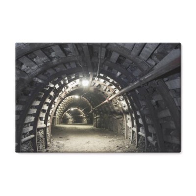 podziemny-tunel-w-kopalni-wegla
