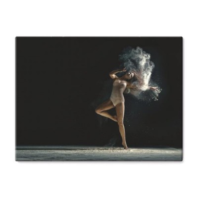 zadziwiajaca-fotografia-pelen-wdzieku-kobieta-taniec-z-pylem