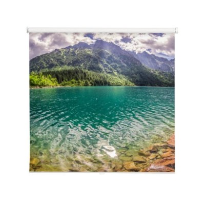 panorama-jezioro-w-tatrzanskich-gorach-przy-wschodem-slonca