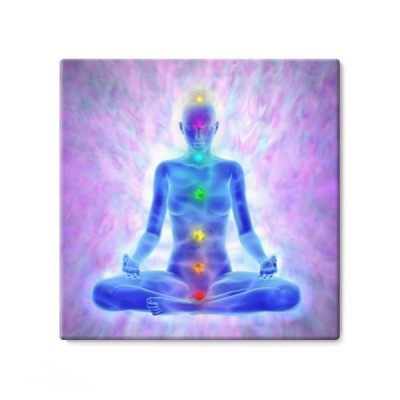 sylwetka-medytujacej-kobiety-aura-i-czakry
