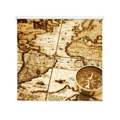 kompas-na-mapie-vintage