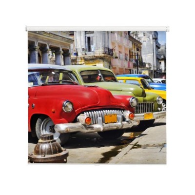 kolorowe-samochody-na-ulicach-hawany-kuba